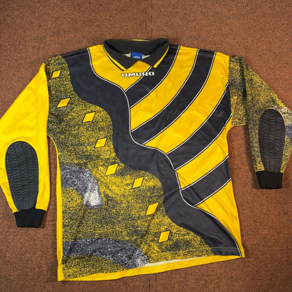 Umbro Vintage Goalkeeper Jersey Mens XL Yellow Black Padded Soccer Shirt 90s USA